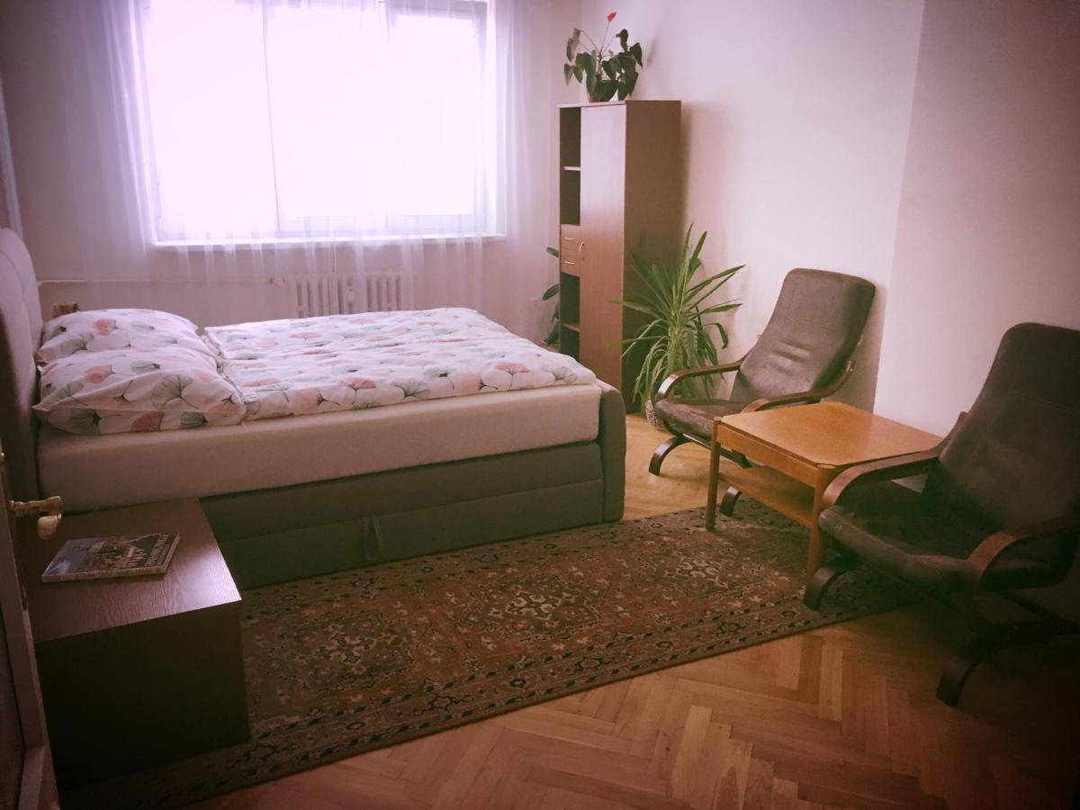 Apartment Anna Vysehrad Прага Экстерьер фото